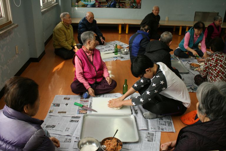 만두빚기 설날 맞이 요리특화프로그램