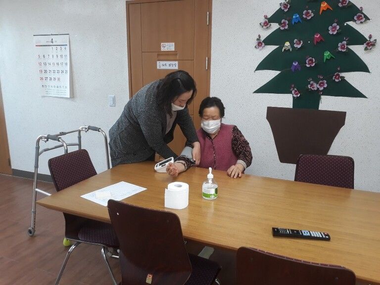 상애주간보호센터 어르신의 일상