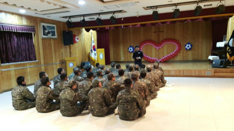 8전투 비행단 봉사활동